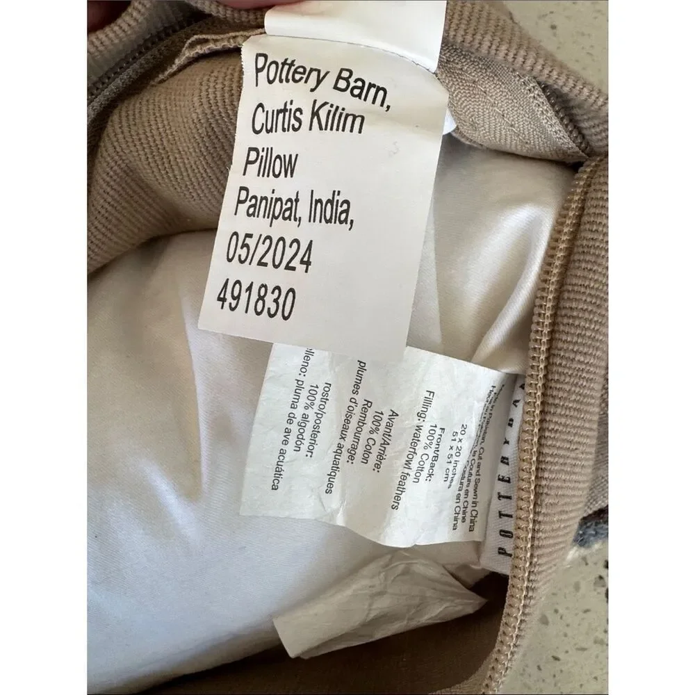 Pottery Barn Curtis Kilim Set of 2 Pillows Wool/ Cotton Blend Multi Colored EUC
